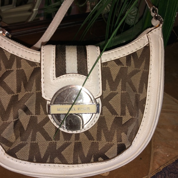 Michael Kors Vintage Monogram Shoulder Purse - Picture 2 of 9